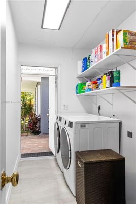 Interior, Washer