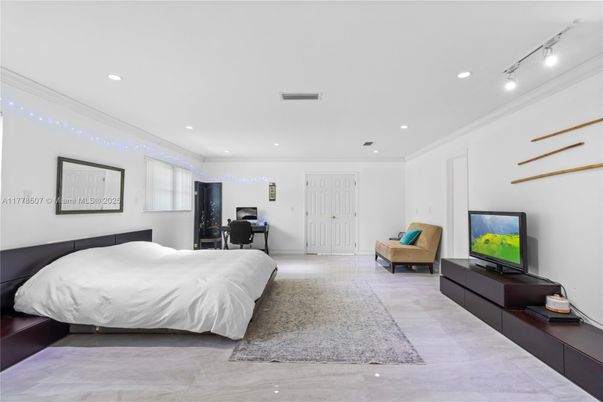 Bedroom, Home Office, Interior, Recessed Lighting