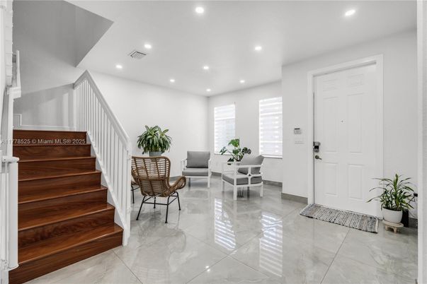 Interior, Marble, Recessed Lighting