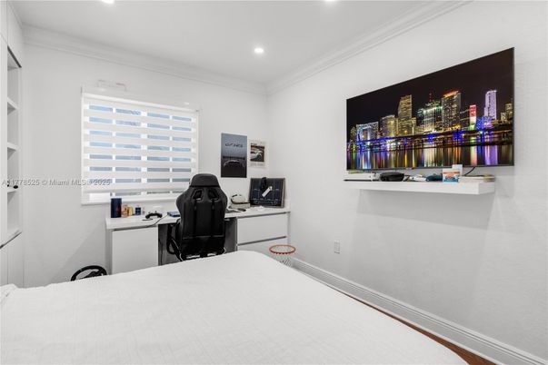 Bedroom, Home Office, Interior, Recessed Lighting