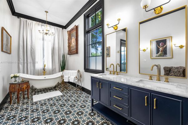 Bathroom, Dual Sink Vanities, Free Standing Baths, Interior