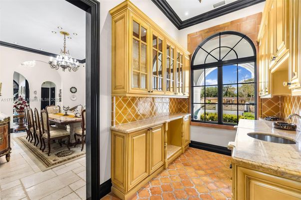 Chandelier, Dining room, Interior, Recessed Lighting