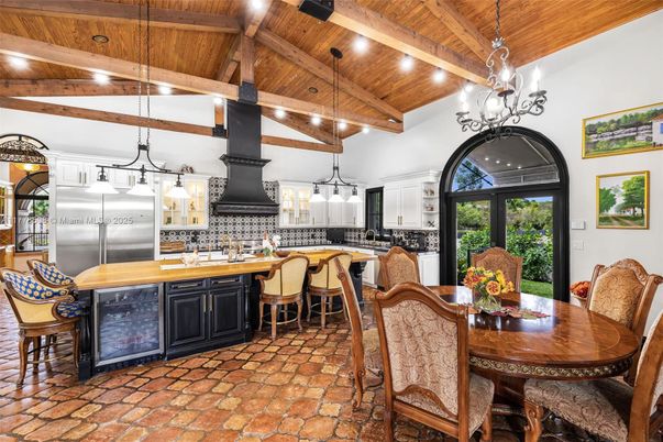 Chandelier, Dining room, Interior, Kitchen, Pendant Lights, Recessed Lighting, Stainless Steel Appliances, Wooden Beams, Wooden Ceilings