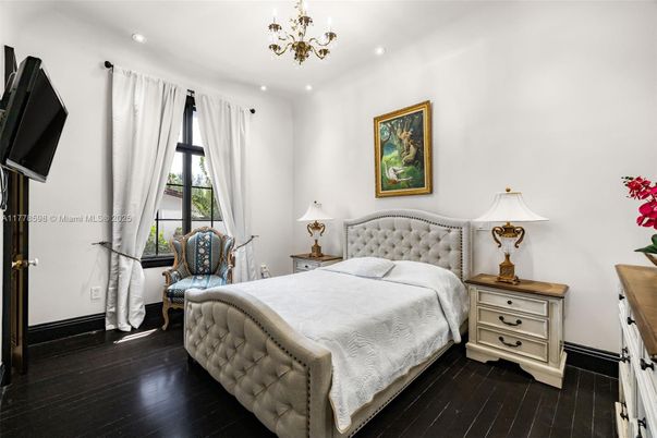 Bedroom, Chandelier, Interior, Recessed Lighting, Wood Texture Flooring
