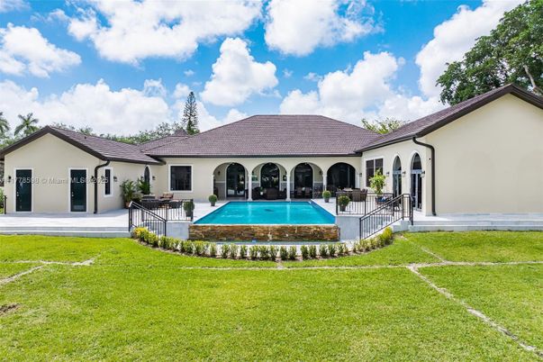 Backyard, Exterior, Pool