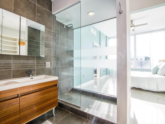 Bathroom, Bedroom, Glass Shower, Interior, Recessed Lighting