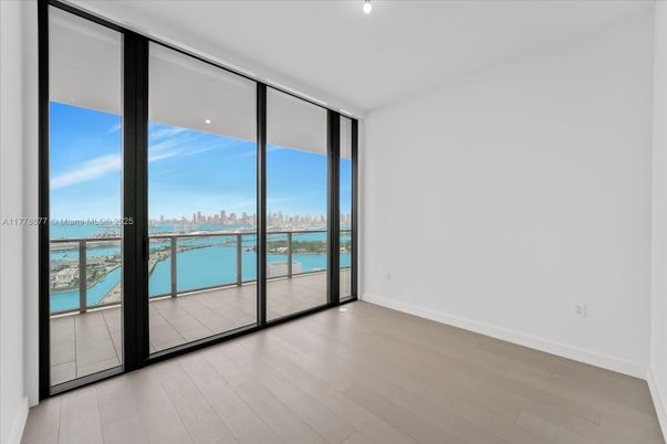 Empty room, Interior, Recessed Lighting, Water, Wood Texture Flooring