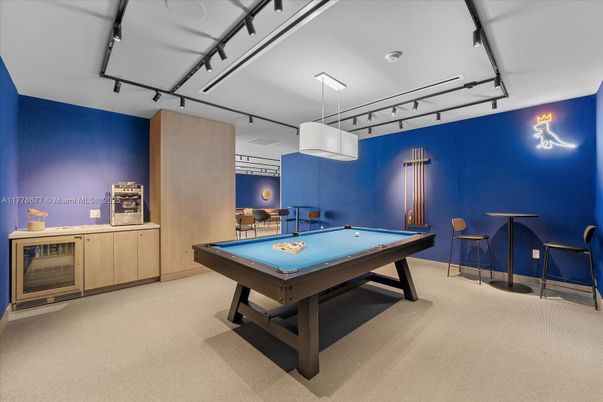 Billiard Table, Game Room, Interior