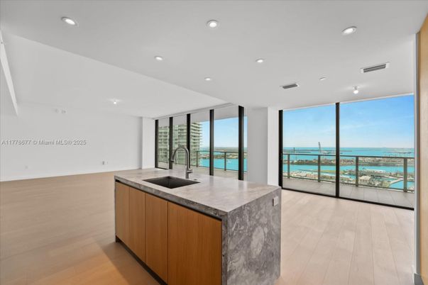 Interior, Kitchen, Recessed Lighting, Water, Wood Texture Flooring