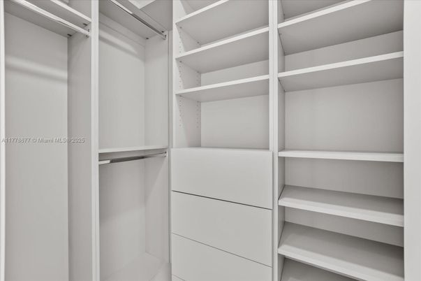 Interior, Walk-in Closets