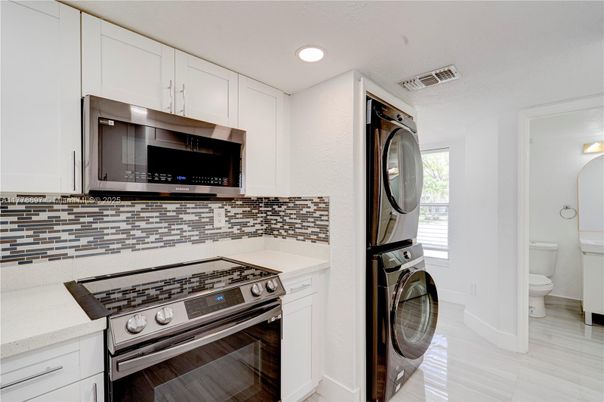 Interior, Recessed Lighting, Utility Closets, Washer