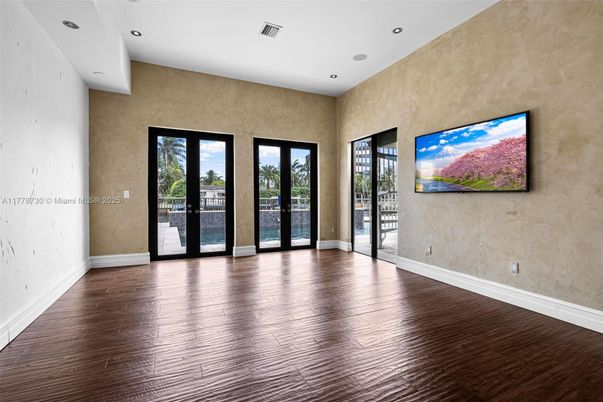 Empty room, Interior, Recessed Lighting, Wood Texture Flooring