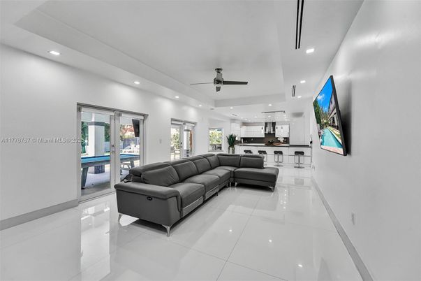 Interior, Kitchen, Living room, Recessed Lighting