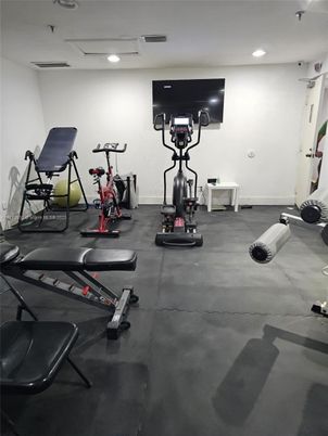 Fitness Equipment, Interior, Recessed Lighting