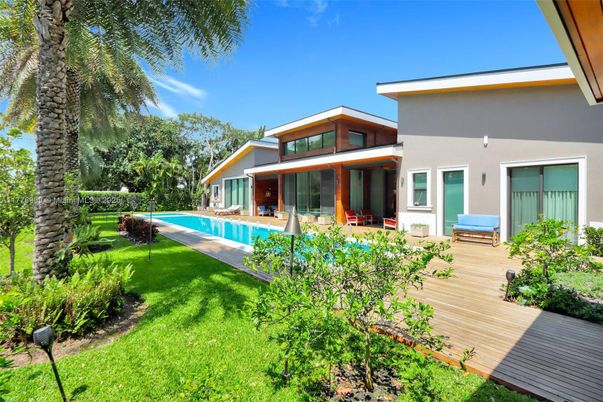 Backyard, Exterior, Pool