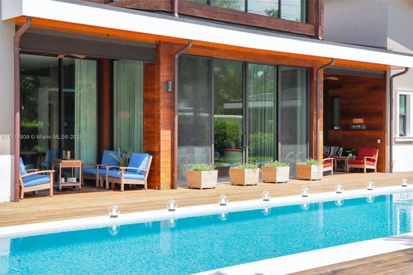 Exterior, Interior, Pool