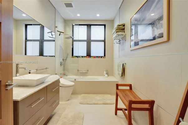 Bathroom, Dual Sink Vanities, Free Standing Baths, Interior, Recessed Lighting