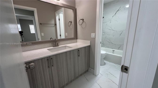 Bathroom, Interior, Marble, Marble Walls