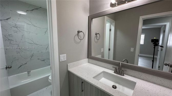 Bathroom, Interior, Marble Walls