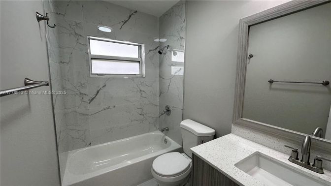 Bathroom, Interior, Marble Walls