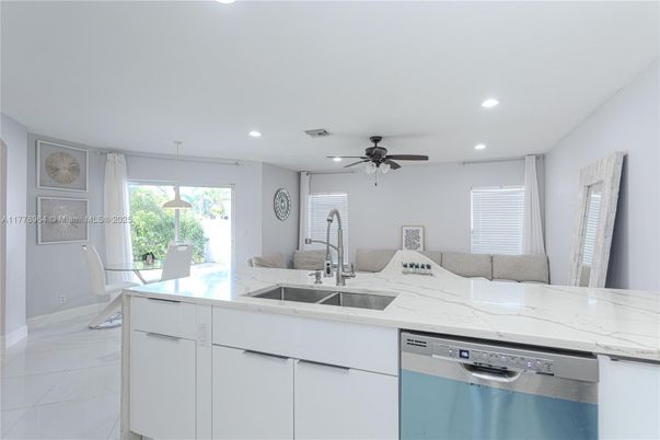 Dining room, Interior, Kitchen, Marble, Recessed Lighting, Stainless Steel Appliances