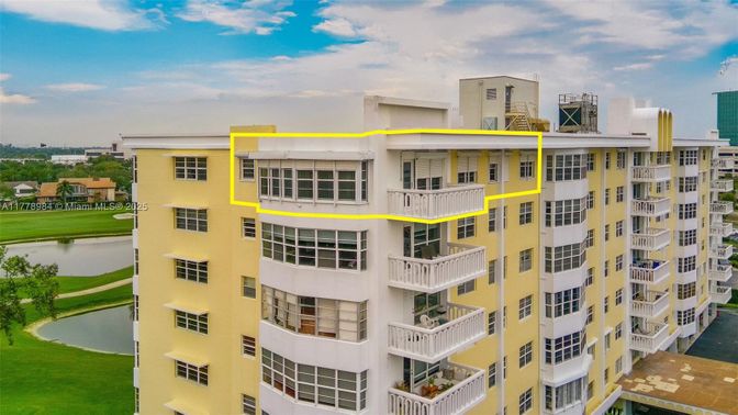 Exterior, Facade, Condo Building