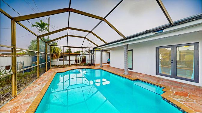 Glass Ceilings, Interior, Pool, Sun Room