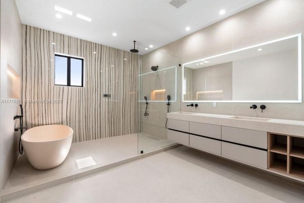 Bathroom, Dual Sink Vanities, Free Standing Baths, Glass Shower, Interior, Recessed Lighting