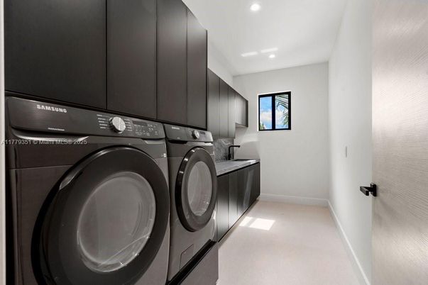 Interior, Recessed Lighting, Washer