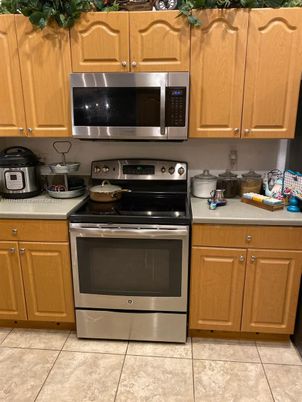 Interior, Kitchen, Stainless Steel Appliances