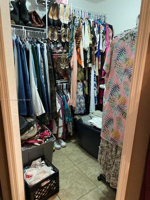 Interior, Walk-in Closets