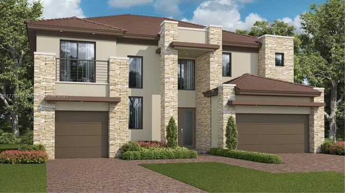 Attached, Exterior, Facade, Mediterranean