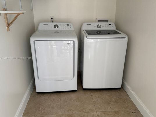 Interior, Washer