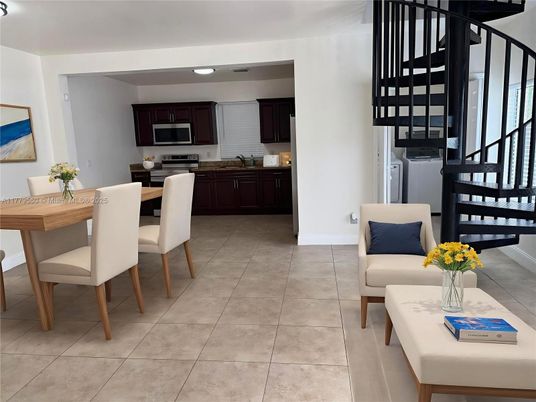 Dining room, Interior, Kitchen, Living room, Stainless Steel Appliances