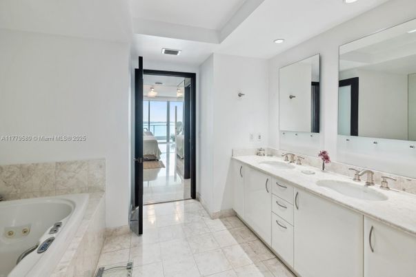 Bathroom, Dual Sink Vanities, Interior, Marble, Recessed Lighting