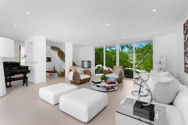Interior, Living room, Piano, Recessed Lighting