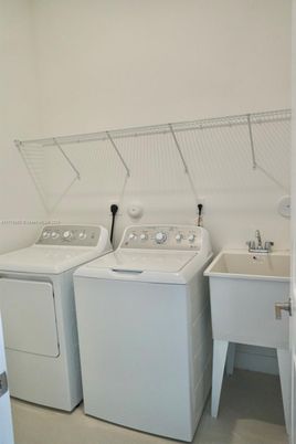 Interior, Utility Closets, Washer