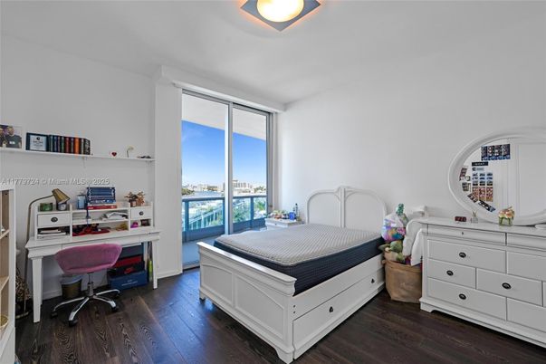 Bedroom, Home Office, Interior, Wood Texture Flooring
