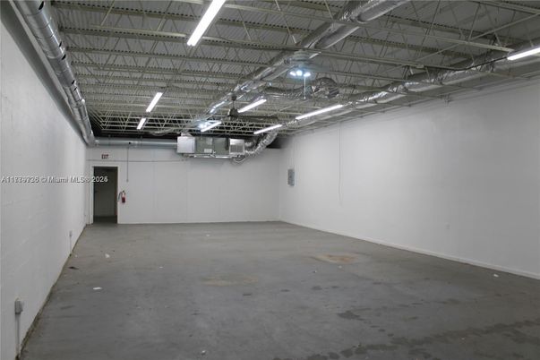 Garage, Interior