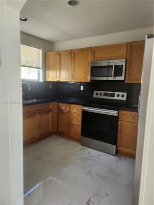 Interior, Kitchen, Marble, Recessed Lighting