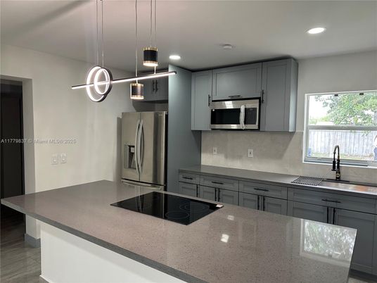 Interior, Kitchen, Pendant Lights, Recessed Lighting, Stainless Steel Appliances