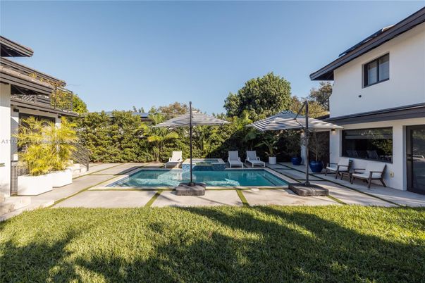 Backyard, Exterior, Pool
