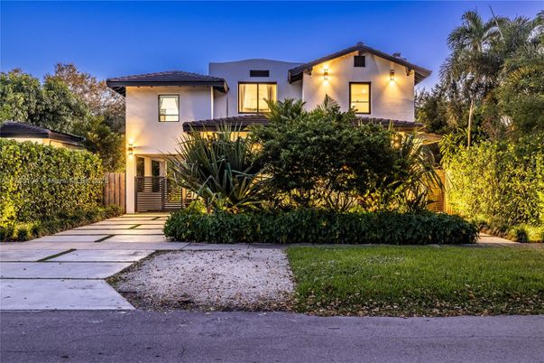 Backyard, Exterior, Facade, Mediterranean