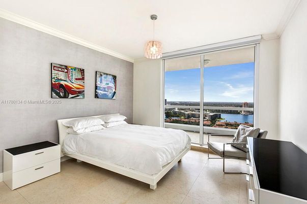Bedroom, Interior, Pendant Lights, Water