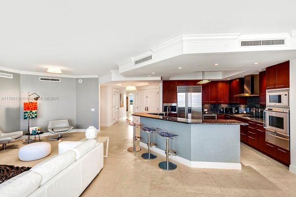 Interior, Kitchen, Living room, Recessed Lighting, Stainless Steel Appliances