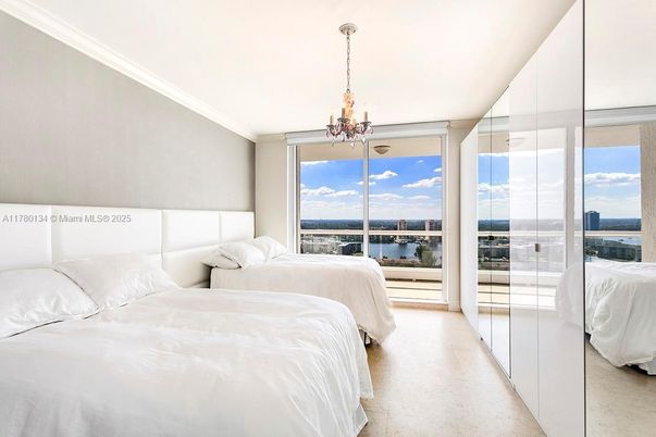 Bedroom, Interior, Pendant Lights, Water
