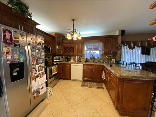 Chandelier, Interior, Kitchen
