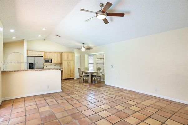 Dining room, Interior, Kitchen, Recessed Lighting
