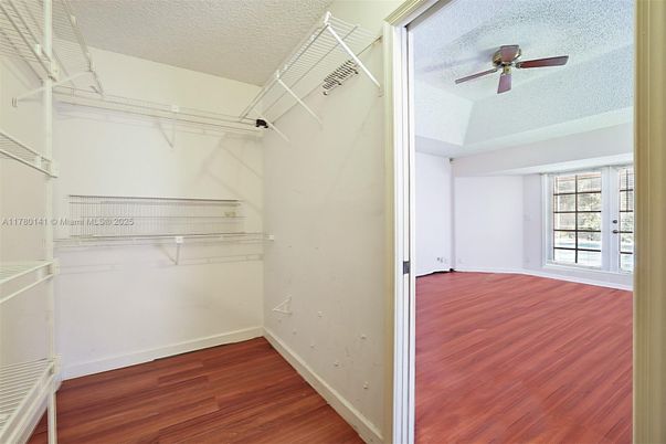 Interior, Walk-in Closets, Wood Texture Flooring