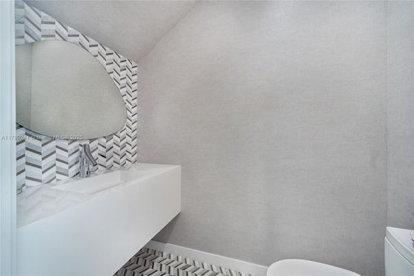 Bathroom, Interior